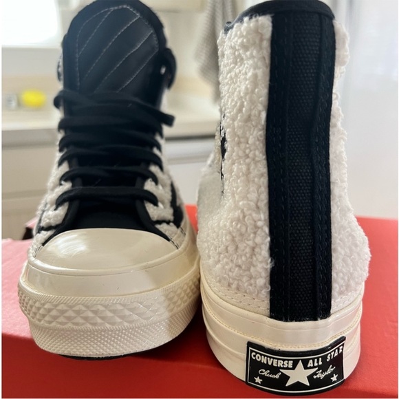 Sherpa high top Converse! - Picture 2 of 5
